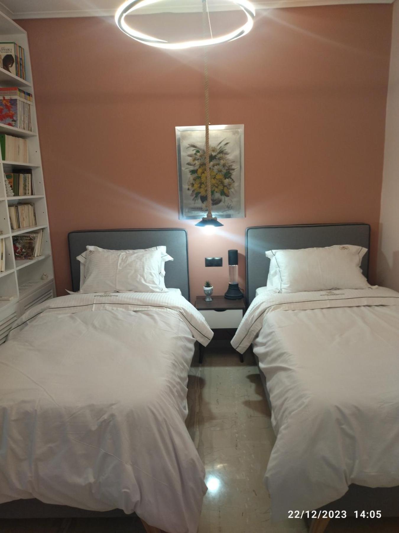 Swan Paradise Glyfada Apartment เอเธนส์ ภายนอก รูปภาพ