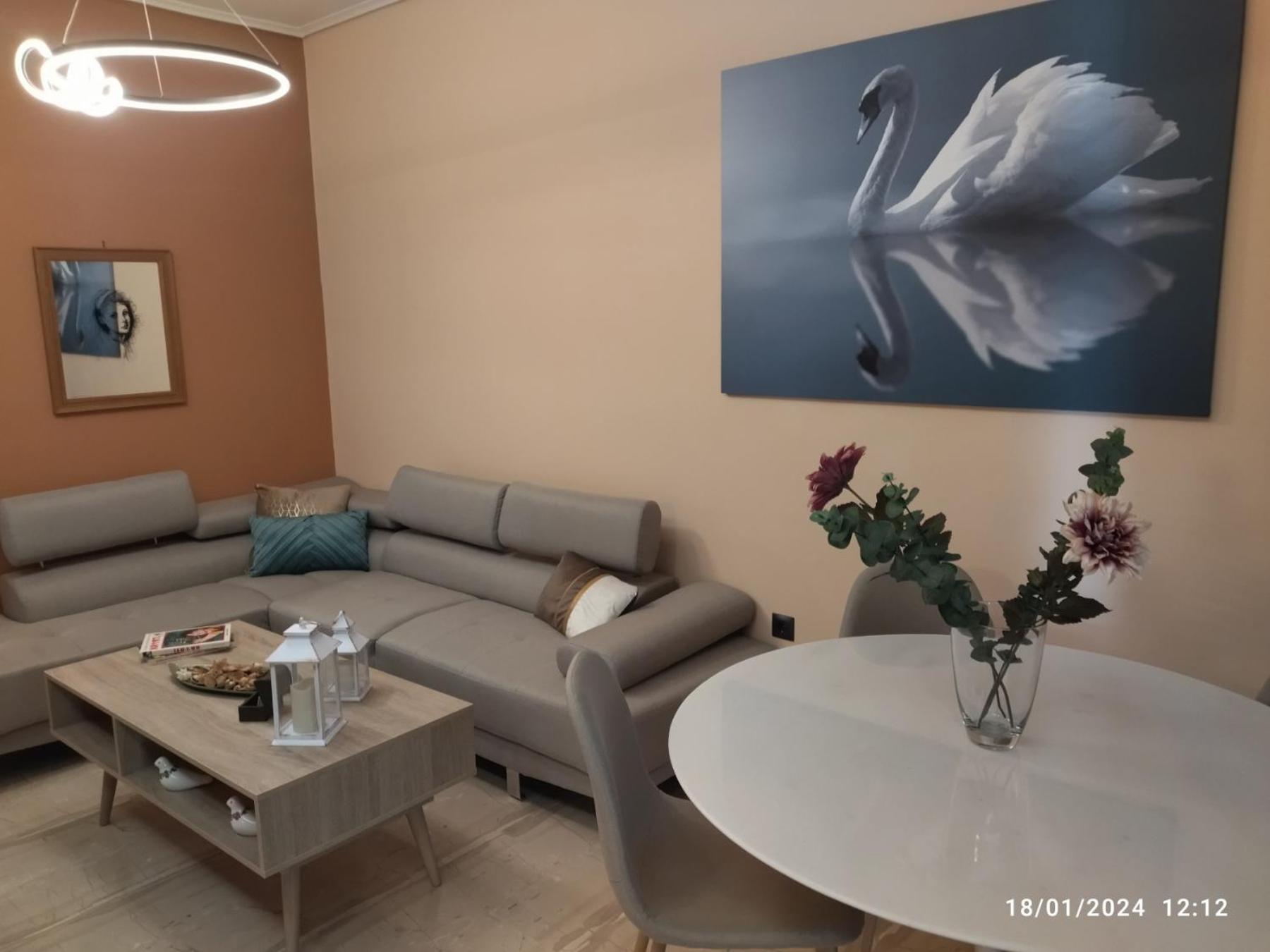 Swan Paradise Glyfada Apartment เอเธนส์ ภายนอก รูปภาพ