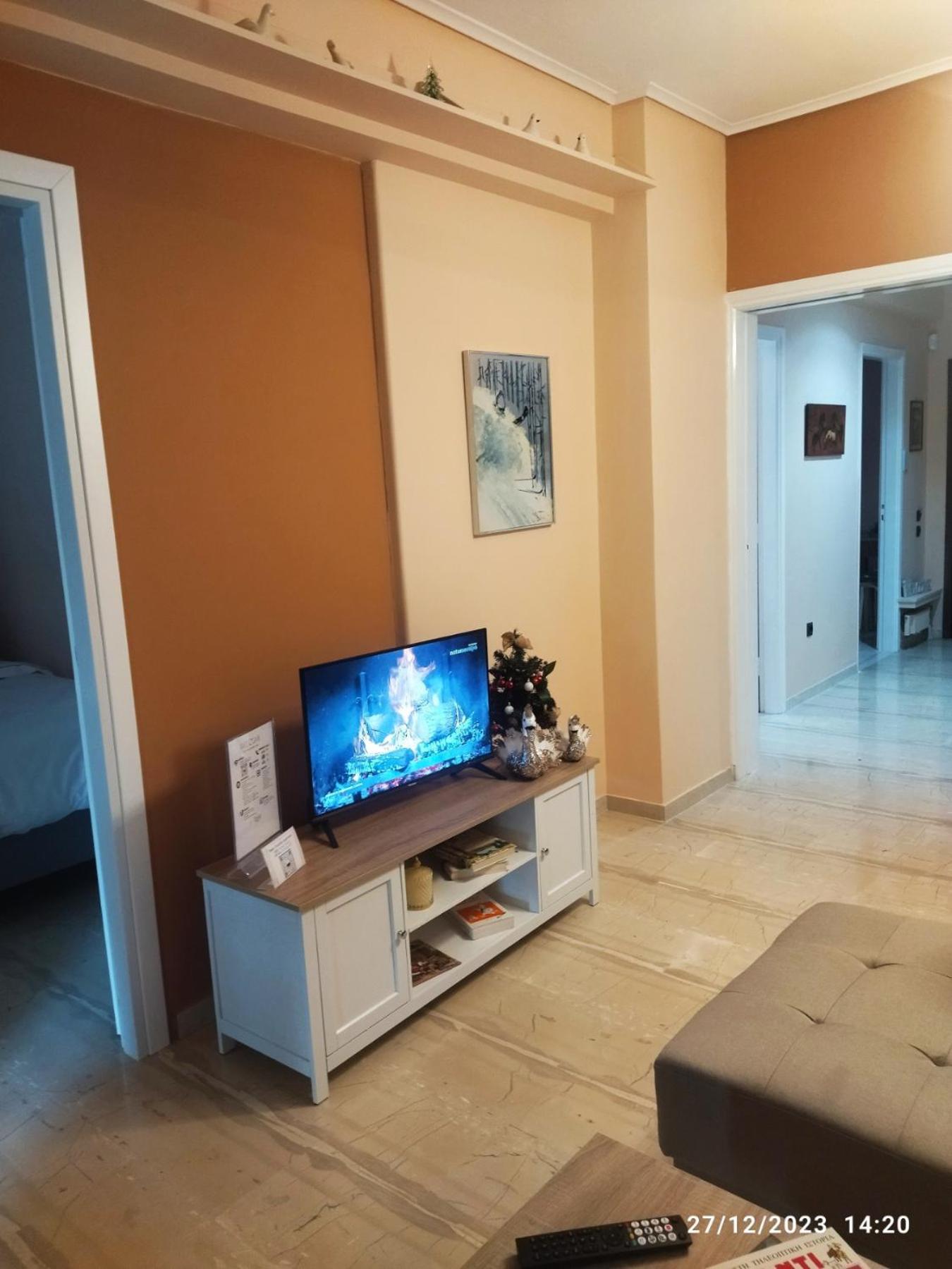 Swan Paradise Glyfada Apartment เอเธนส์ ภายนอก รูปภาพ