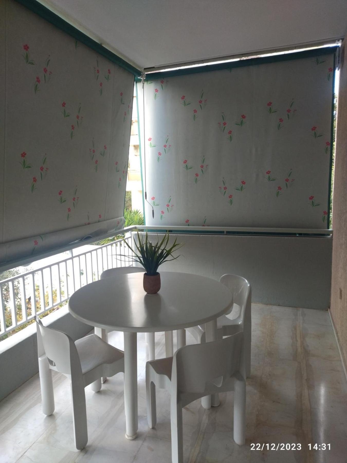 Swan Paradise Glyfada Apartment เอเธนส์ ภายนอก รูปภาพ